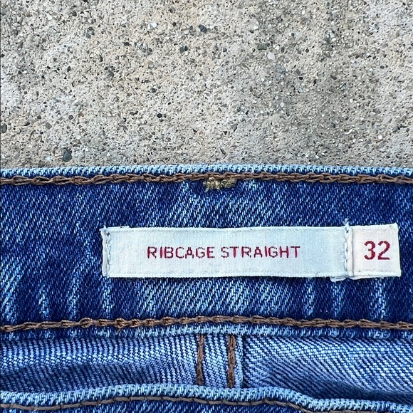 LEVI's Women's Ribcage Straight Button Fly Big 'E' Denim Blue Jeans Size 32 - Picture 8 of 9